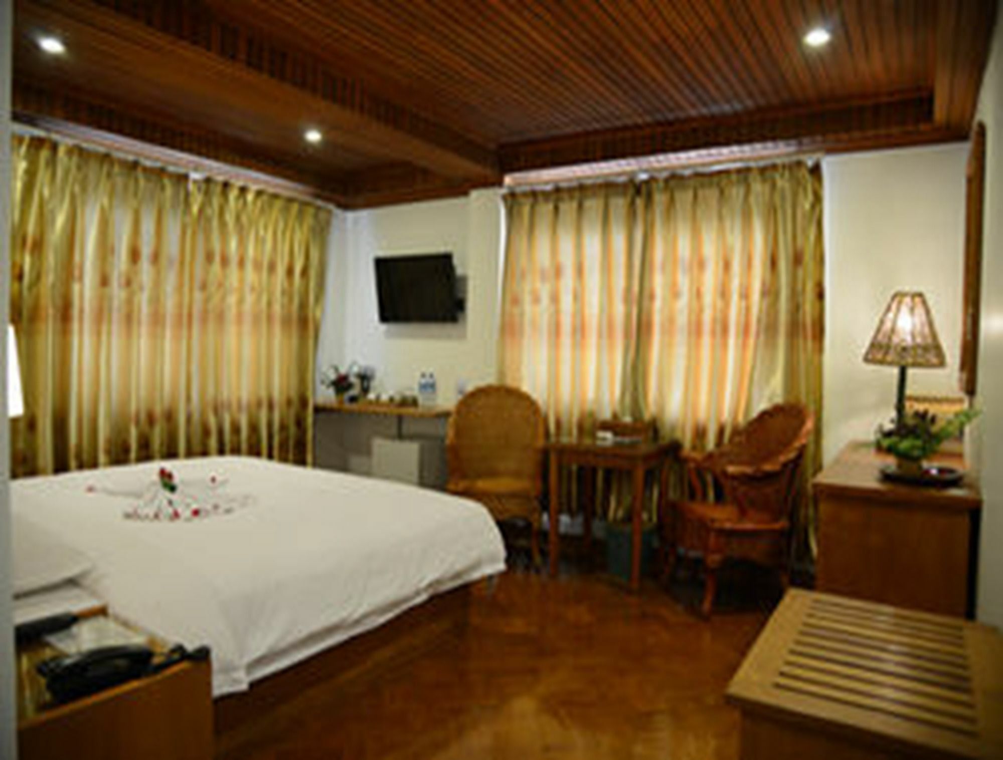 Hotel Wardan Янгон Екстериор снимка