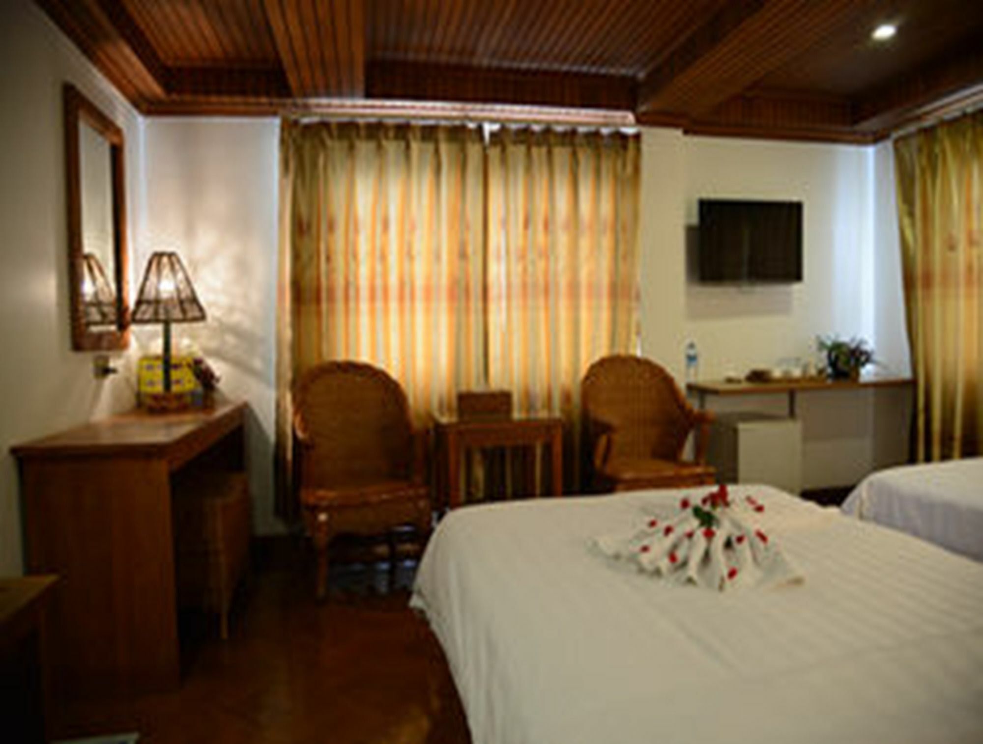 Hotel Wardan Янгон Екстериор снимка